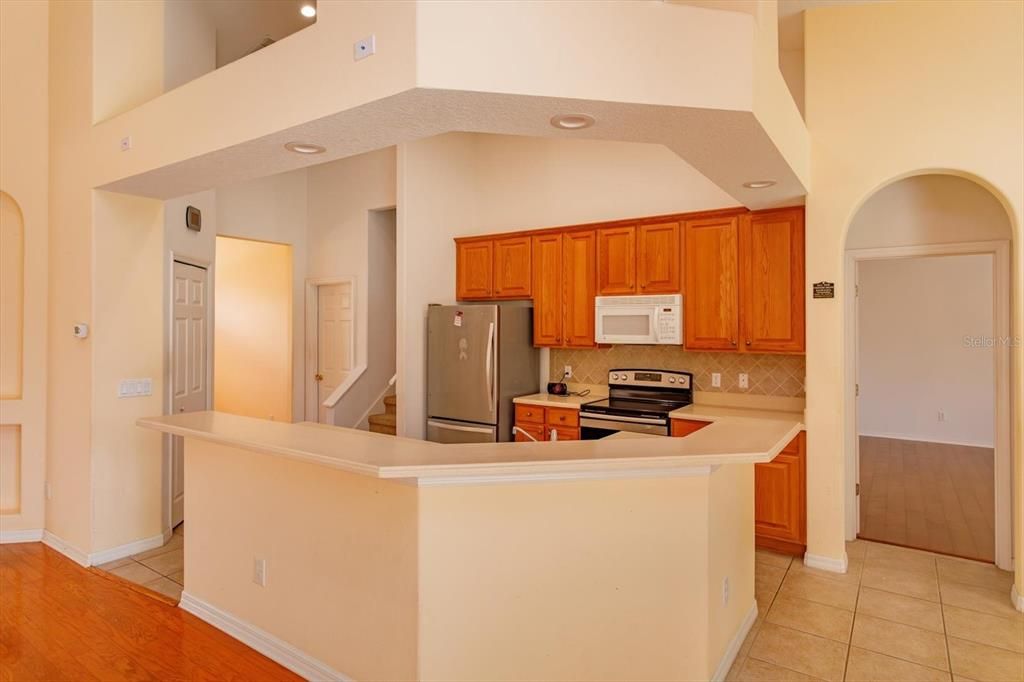 For Sale: $580,000 (5 beds, 4 baths, 2984 Square Feet)