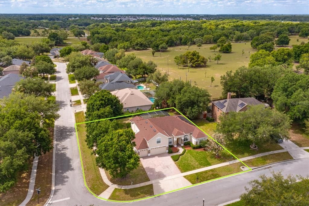 For Sale: $580,000 (5 beds, 4 baths, 2984 Square Feet)