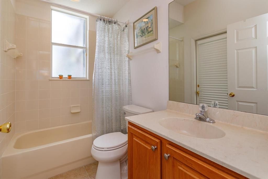 For Sale: $580,000 (5 beds, 4 baths, 2984 Square Feet)