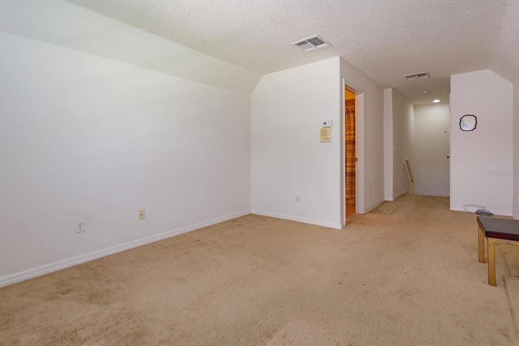 For Sale: $580,000 (5 beds, 4 baths, 2984 Square Feet)