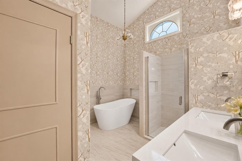 For Sale: $399,000 (3 beds, 2 baths, 1456 Square Feet)