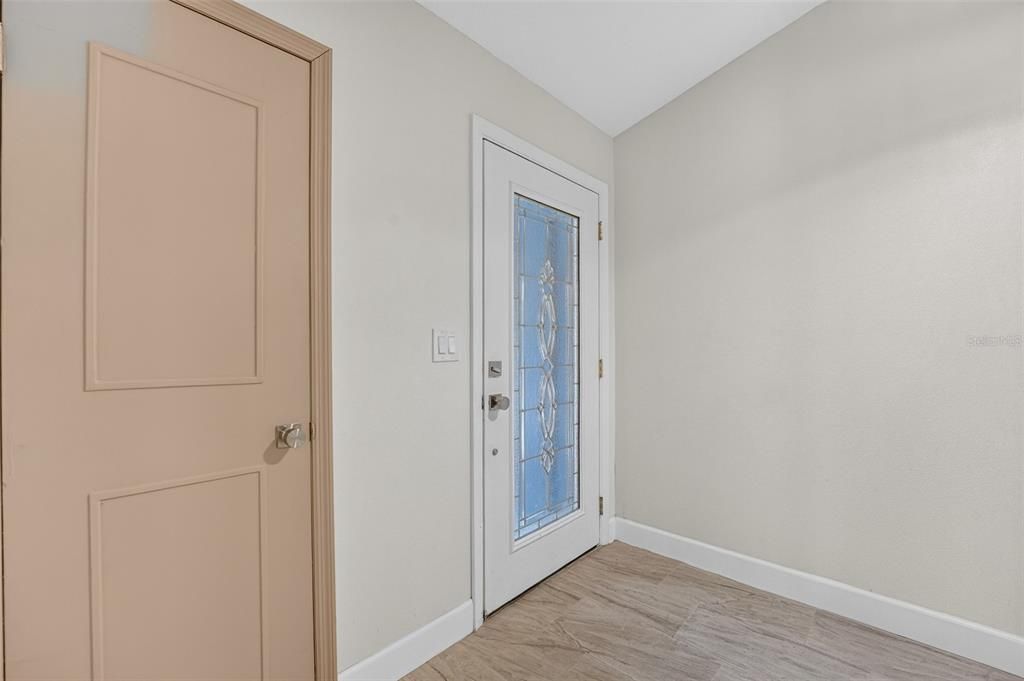 For Sale: $399,000 (3 beds, 2 baths, 1456 Square Feet)