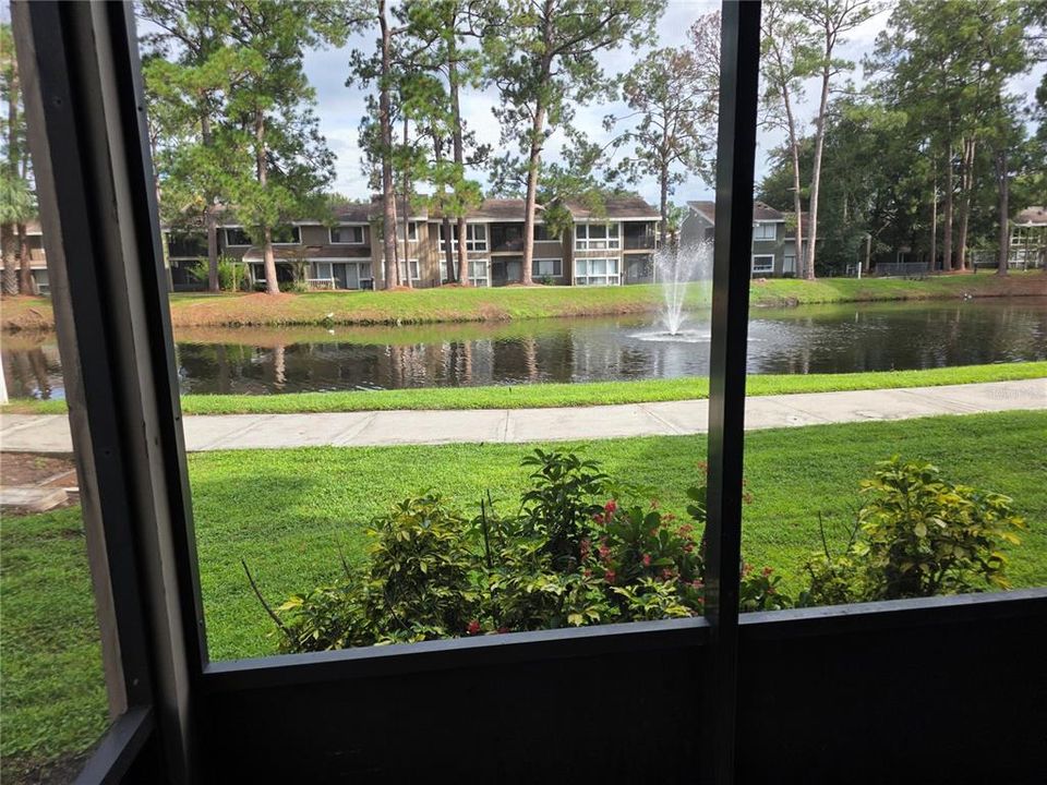 For Sale: $130,000 (2 beds, 2 baths, 1139 Square Feet)
