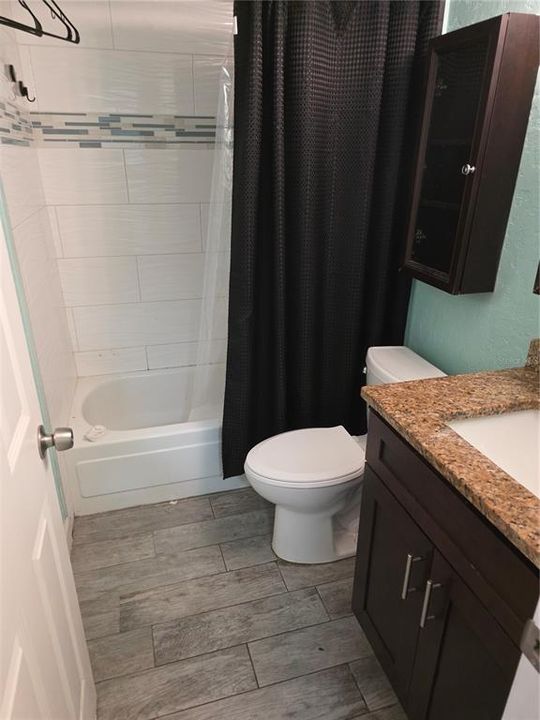 For Sale: $130,000 (2 beds, 2 baths, 1139 Square Feet)