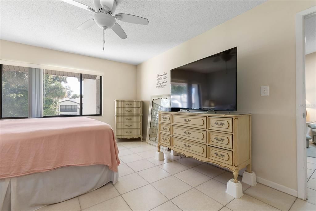 En Venta: $199,000 (2 camas, 2 baños, 1184 Pies cuadrados)