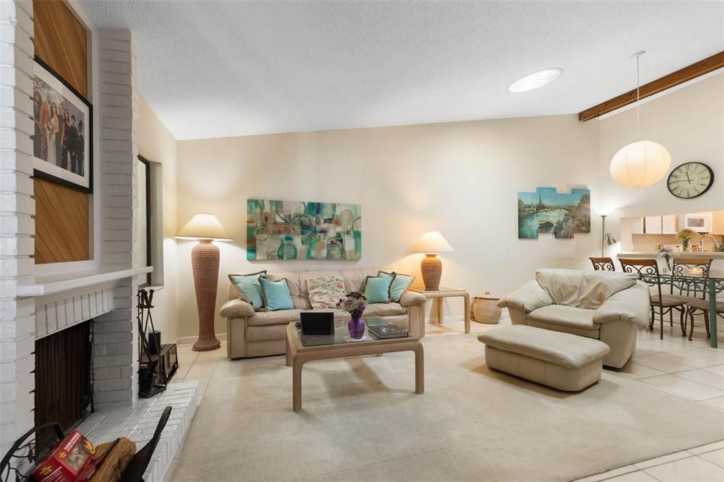 En Venta: $199,000 (2 camas, 2 baños, 1184 Pies cuadrados)