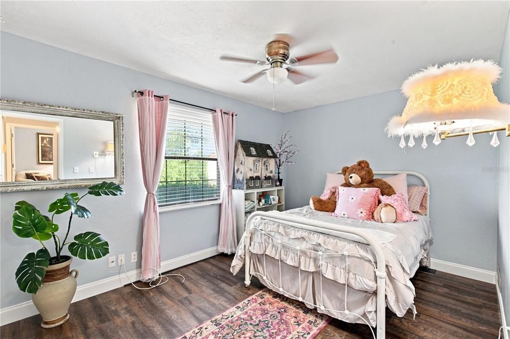For Sale: $365,000 (3 beds, 2 baths, 1886 Square Feet)