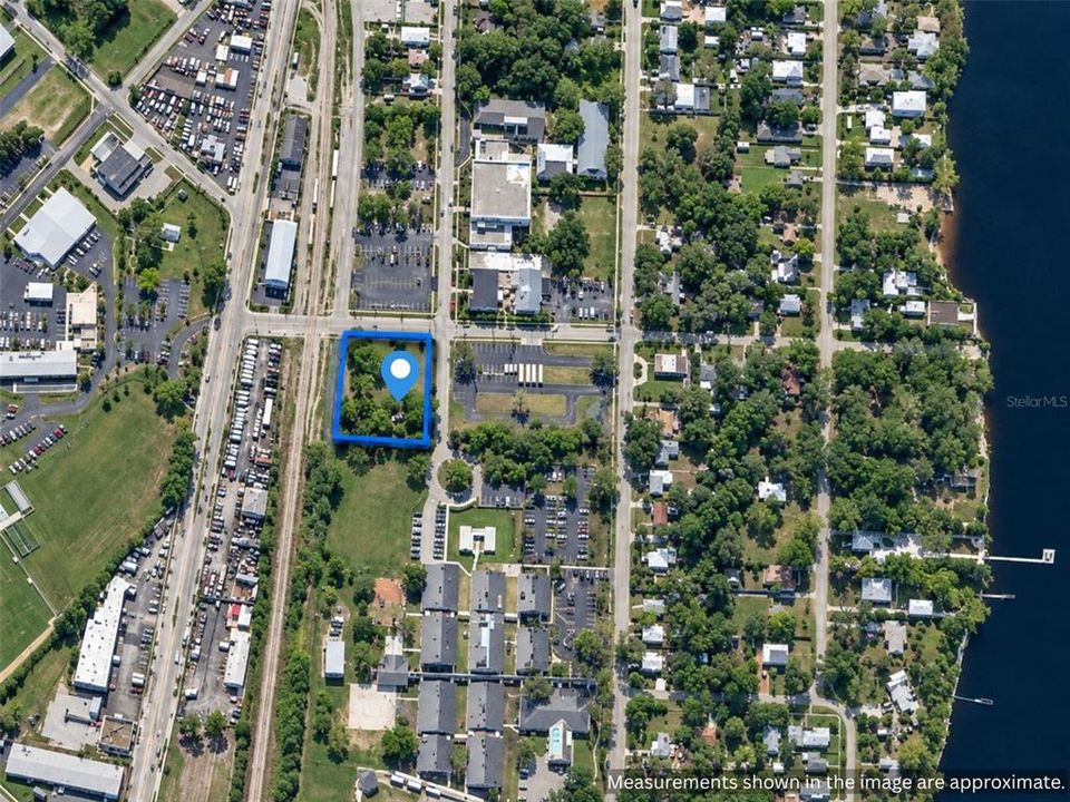 На продажу: $175,000 (1.06 acres)