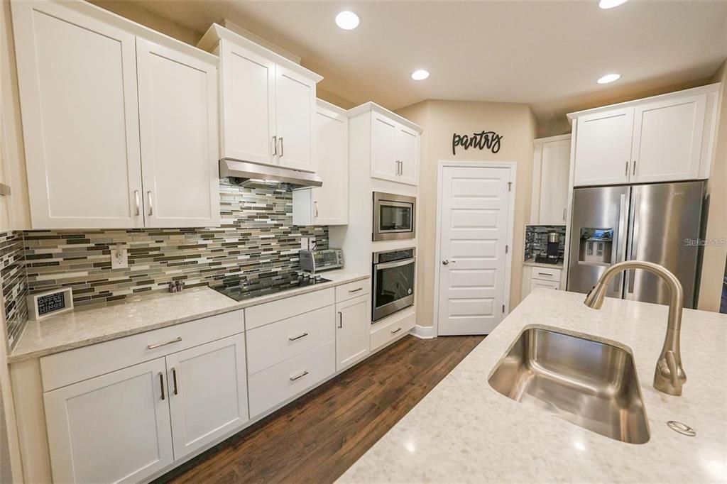 For Rent: $3,350 (4 beds, 3 baths, 2117 Square Feet)