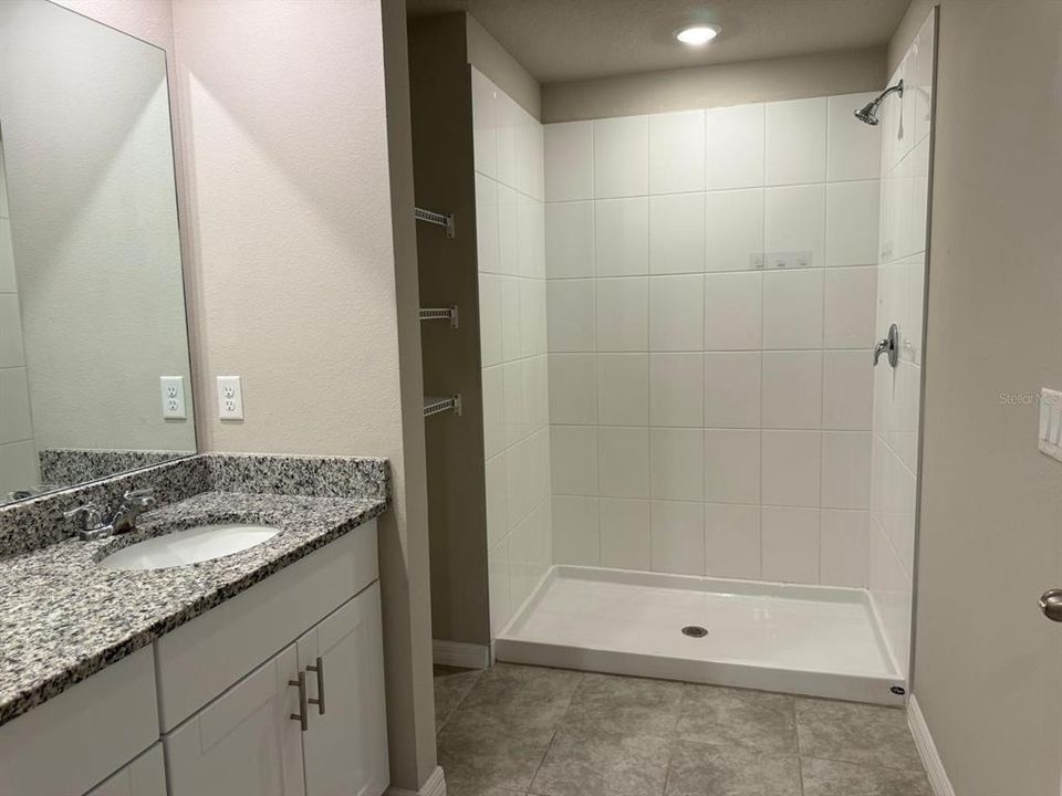 En Renta: $2,200 (3 camas, 2 baños, 1566 Pies cuadrados)