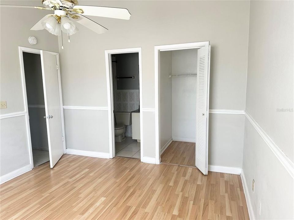 В аренду: $1,450 (2 спален, 2 ванн, 930 Квадратных фут)