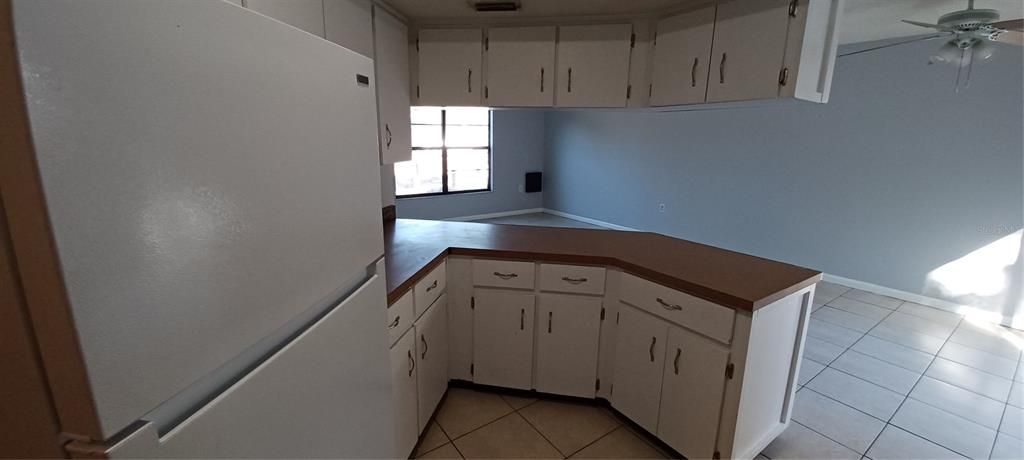 В аренду: $1,600 (2 спален, 2 ванн, 1142 Квадратных фут)