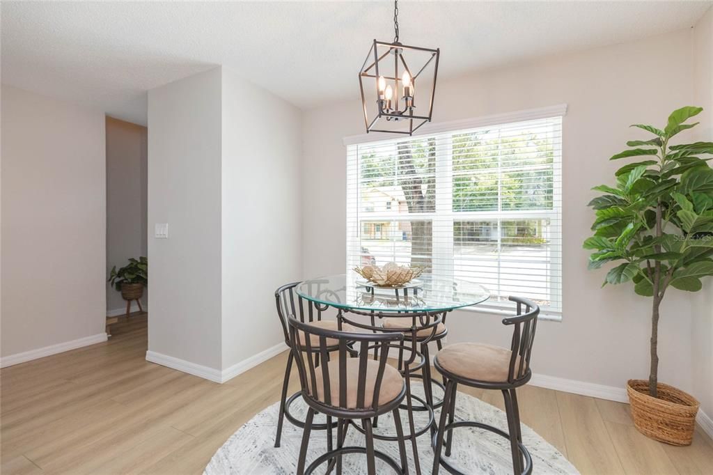 For Sale: $249,900 (2 beds, 2 baths, 1134 Square Feet)