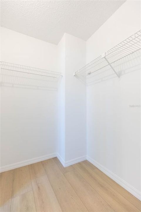 For Sale: $249,900 (2 beds, 2 baths, 1134 Square Feet)