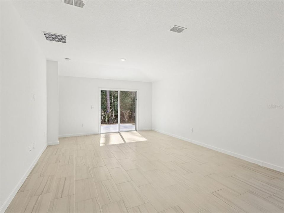 For Sale: $309,990 (3 beds, 2 baths, 1483 Square Feet)