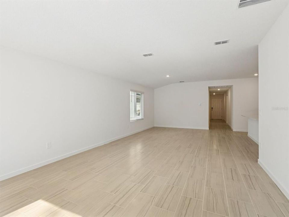 For Sale: $309,990 (3 beds, 2 baths, 1483 Square Feet)