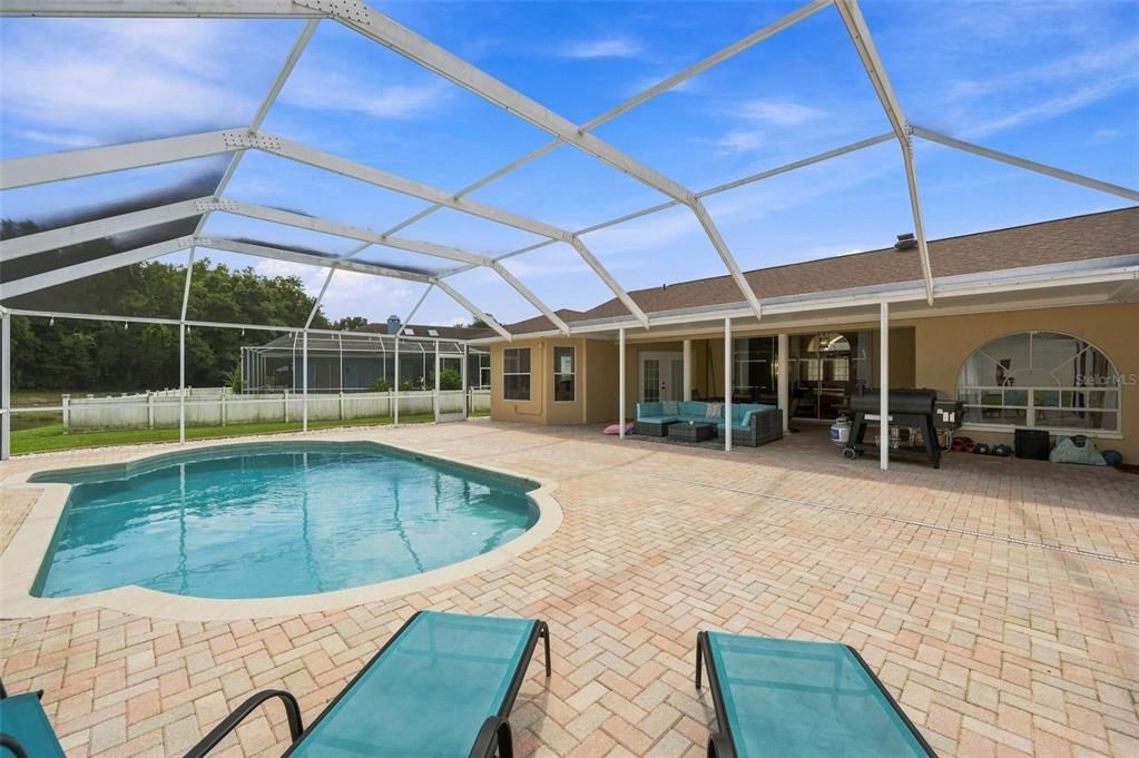 На продажу: $500,000 (4 спален, 2 ванн, 2316 Квадратных фут)