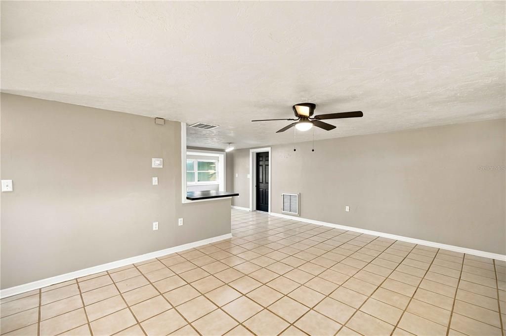 En Venta: $189,900 (2 camas, 1 baños, 1064 Pies cuadrados)