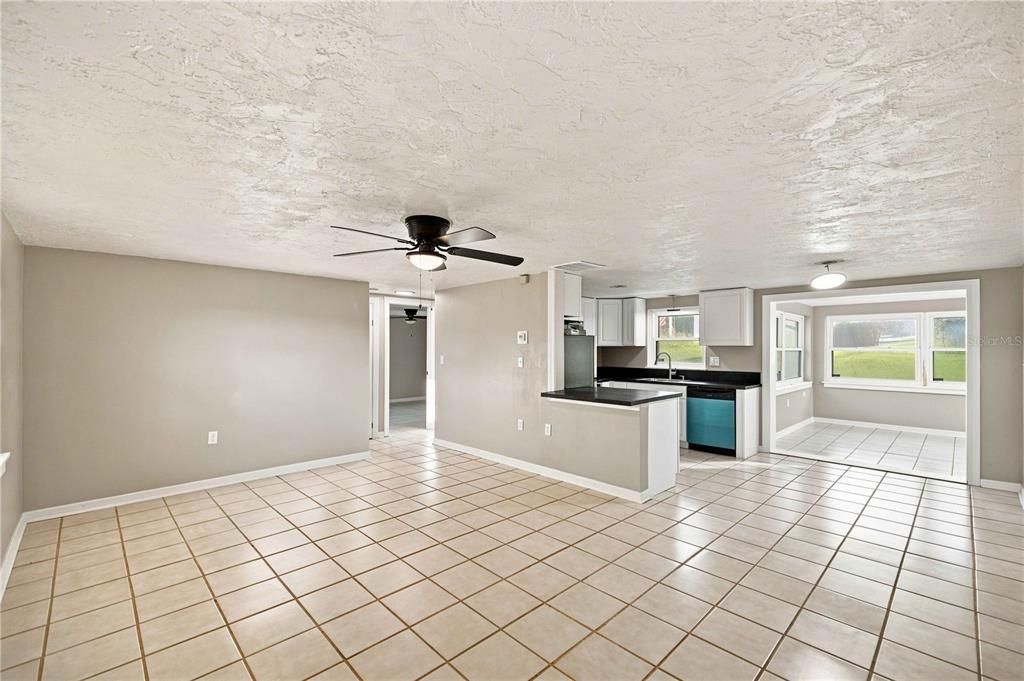 En Venta: $189,900 (2 camas, 1 baños, 1064 Pies cuadrados)