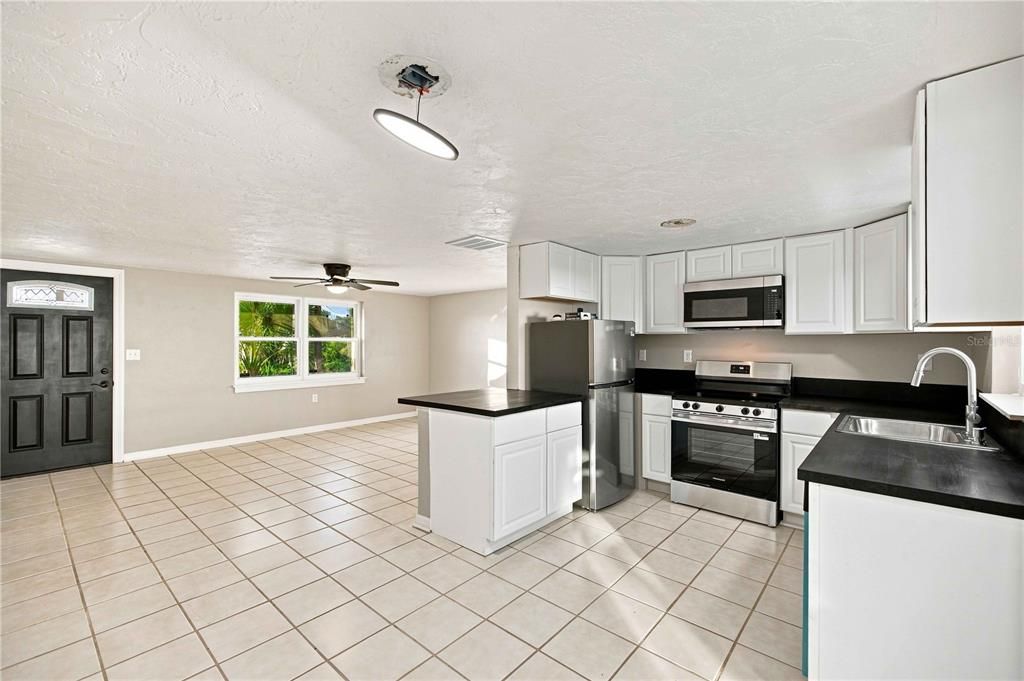 En Venta: $189,900 (2 camas, 1 baños, 1064 Pies cuadrados)