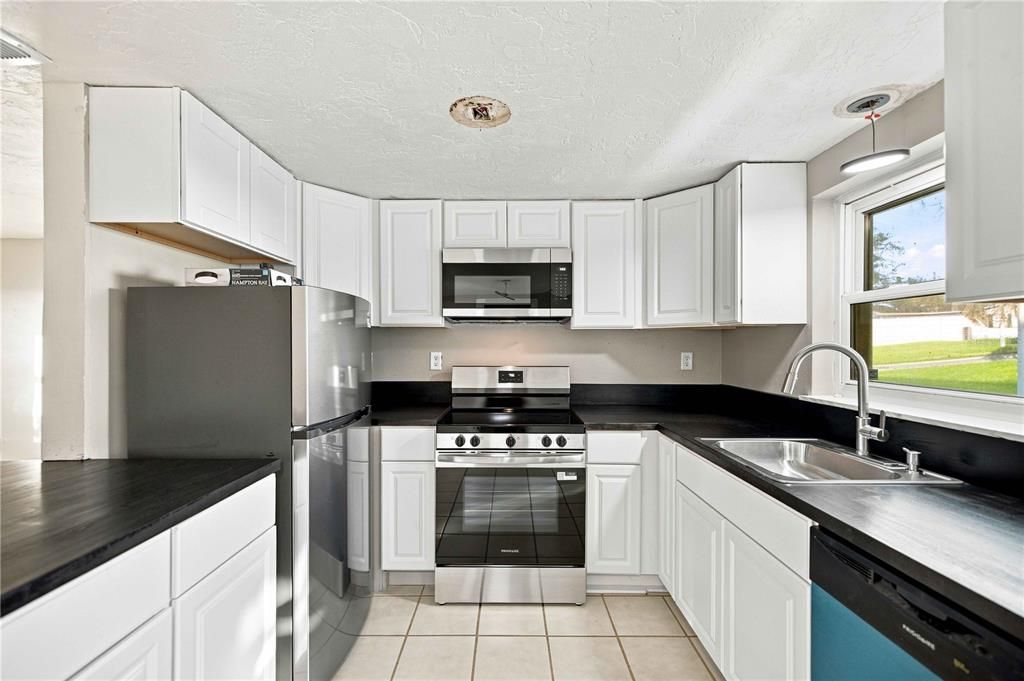 En Venta: $189,900 (2 camas, 1 baños, 1064 Pies cuadrados)
