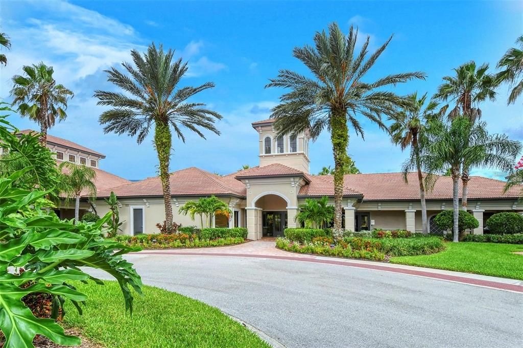 For Sale: $389,900 (2 beds, 2 baths, 2057 Square Feet)