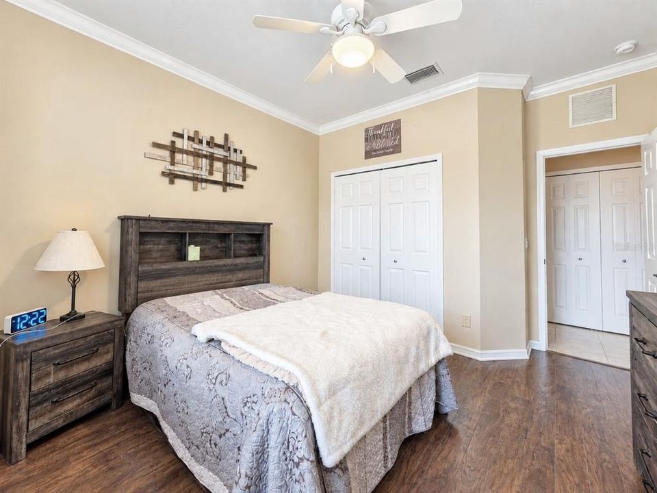 For Sale: $389,900 (2 beds, 2 baths, 2057 Square Feet)