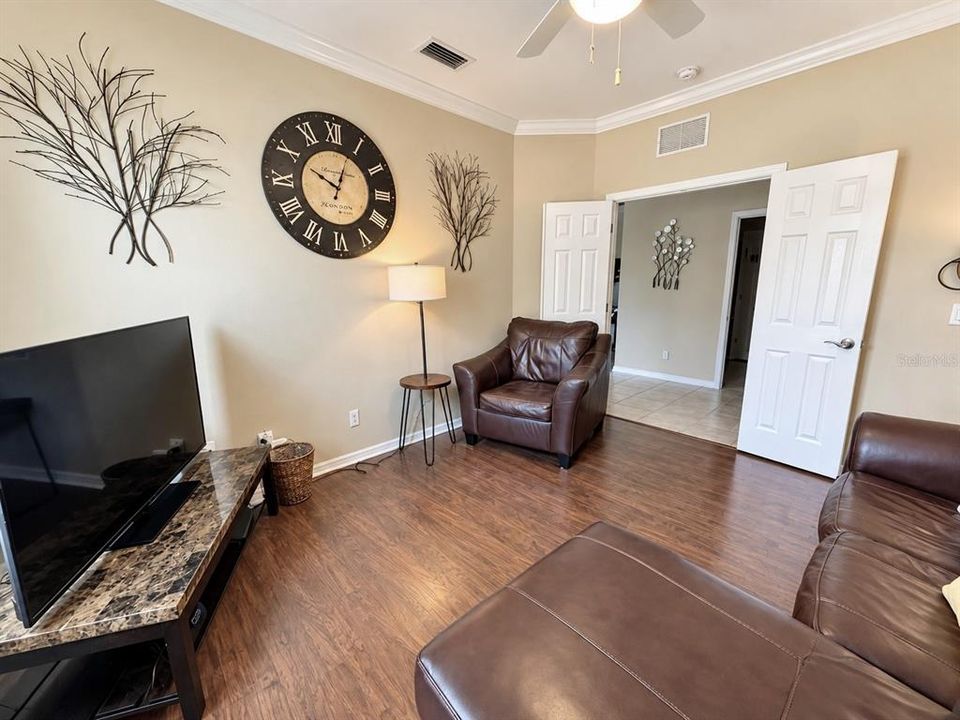 For Sale: $389,900 (2 beds, 2 baths, 2057 Square Feet)