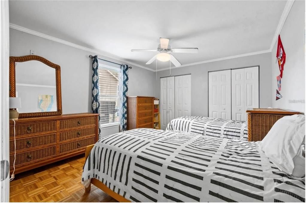 For Sale: $349,900 (4 beds, 2 baths, 1604 Square Feet)