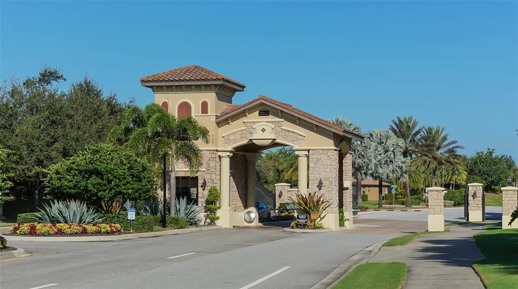 For Sale: $879,000 (4 beds, 2 baths, 2460 Square Feet)