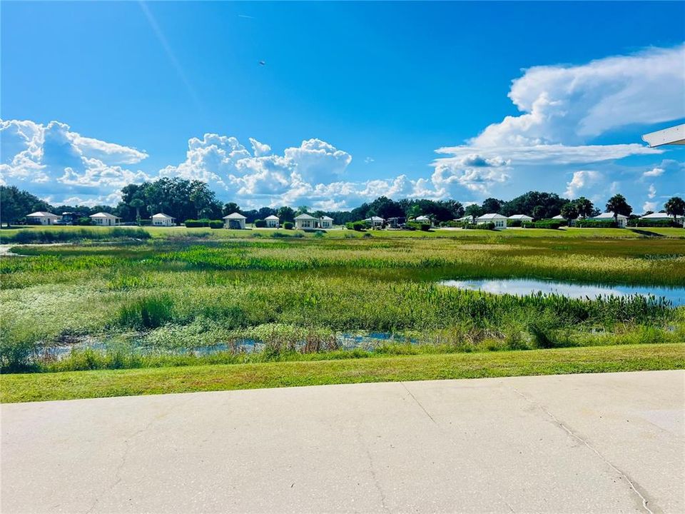 На продажу: $205,900 (0.12 acres)