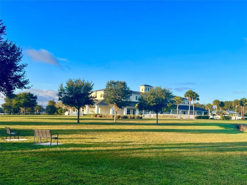 На продажу: $205,900 (0.12 acres)