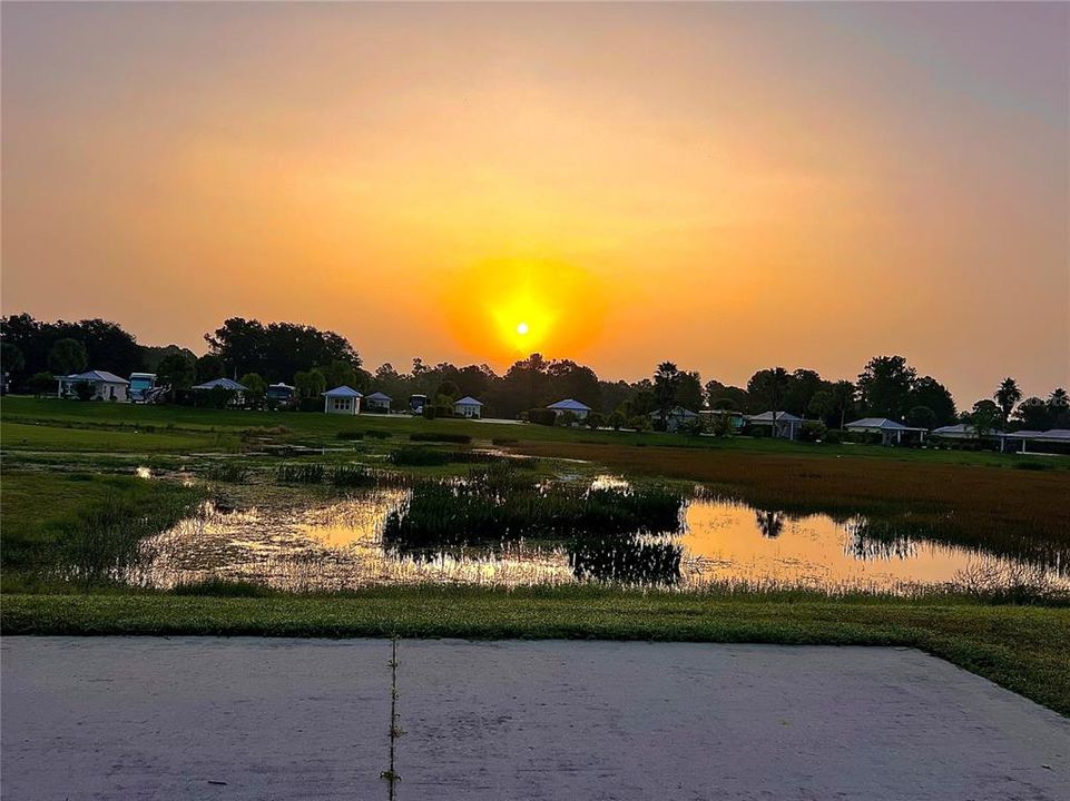На продажу: $205,900 (0.12 acres)