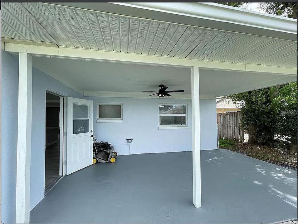 For Sale: $354,900 (3 beds, 2 baths, 1294 Square Feet)
