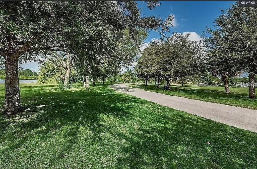 For Sale: $354,900 (3 beds, 2 baths, 1294 Square Feet)