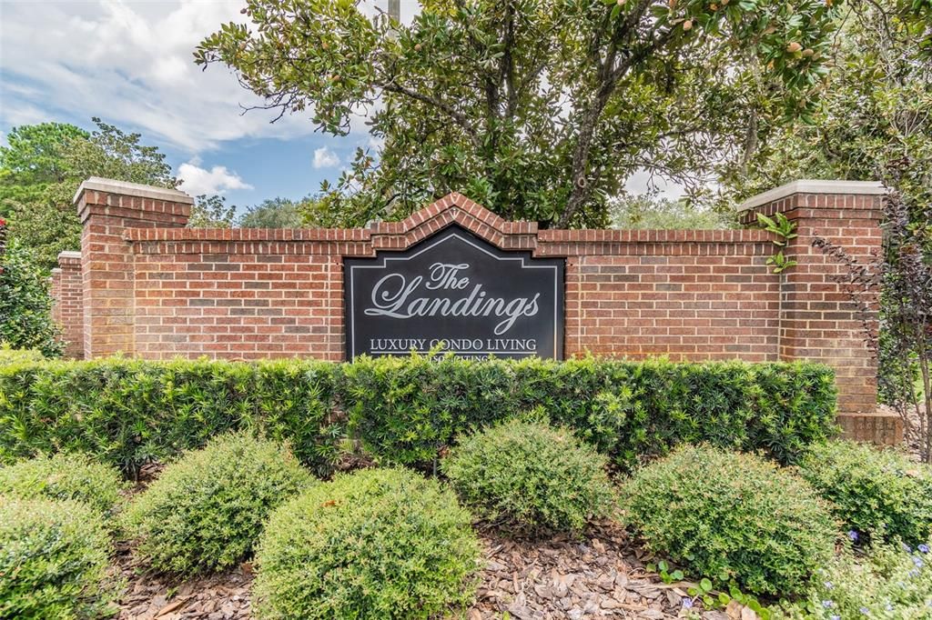 For Sale: $129,000 (1 beds, 1 baths, 593 Square Feet)