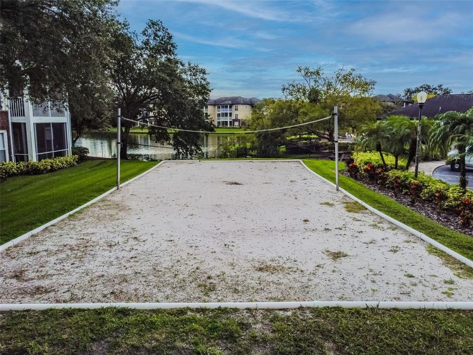 For Sale: $129,000 (1 beds, 1 baths, 593 Square Feet)