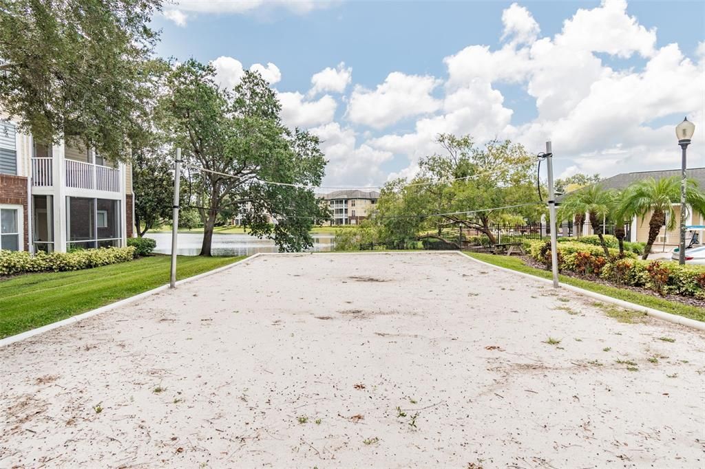 For Sale: $129,000 (1 beds, 1 baths, 593 Square Feet)