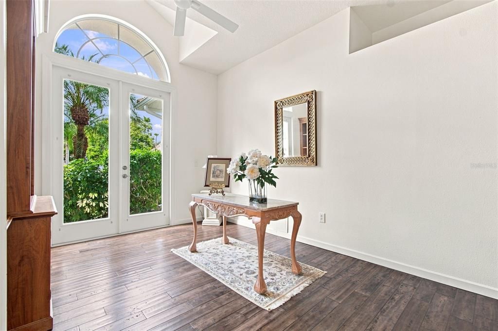 En Venta: $1,275,000 (4 camas, 3 baños, 3485 Pies cuadrados)