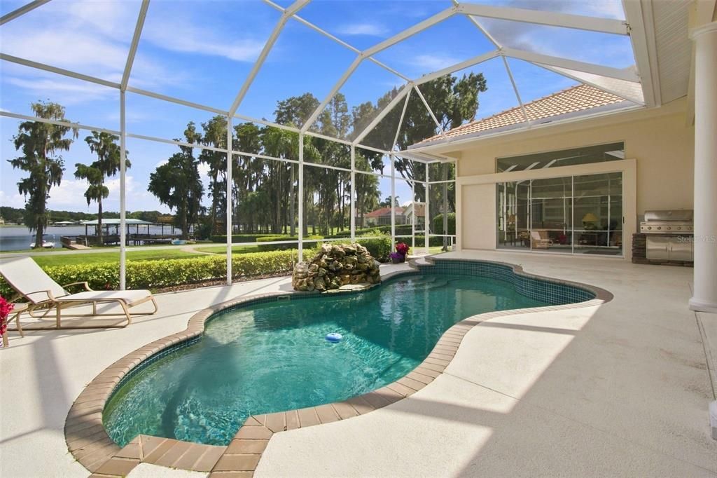 En Venta: $1,275,000 (4 camas, 3 baños, 3485 Pies cuadrados)
