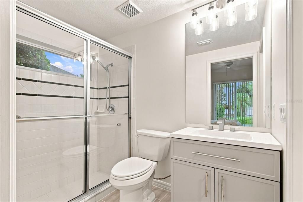 En Venta: $1,275,000 (4 camas, 3 baños, 3485 Pies cuadrados)