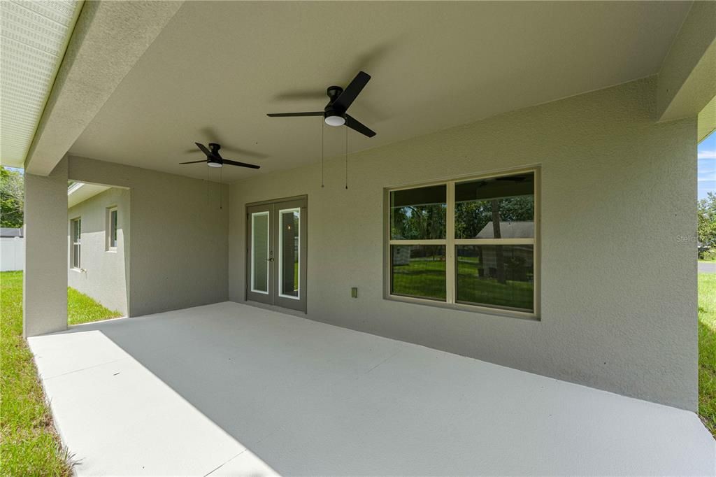 For Sale: $299,990 (3 beds, 2 baths, 1502 Square Feet)
