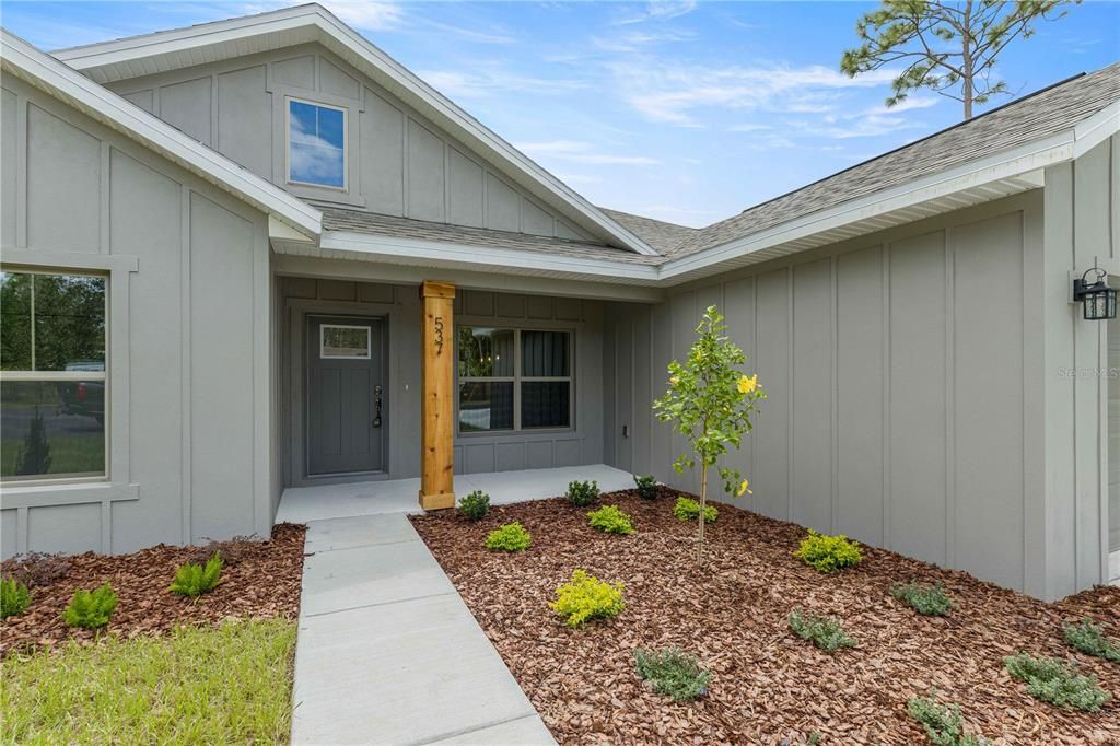 For Sale: $299,990 (3 beds, 2 baths, 1502 Square Feet)