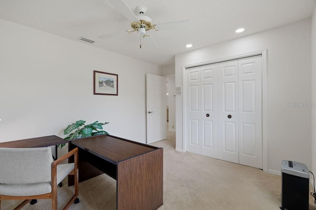 For Sale: $469,900 (3 beds, 3 baths, 2328 Square Feet)
