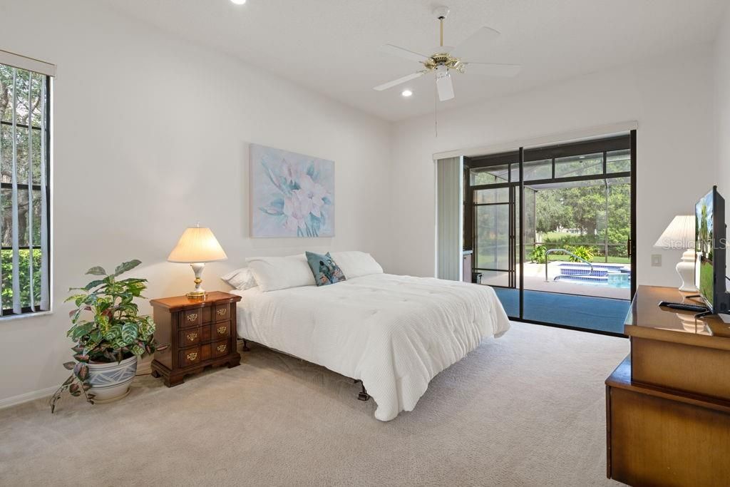 For Sale: $469,900 (3 beds, 3 baths, 2328 Square Feet)