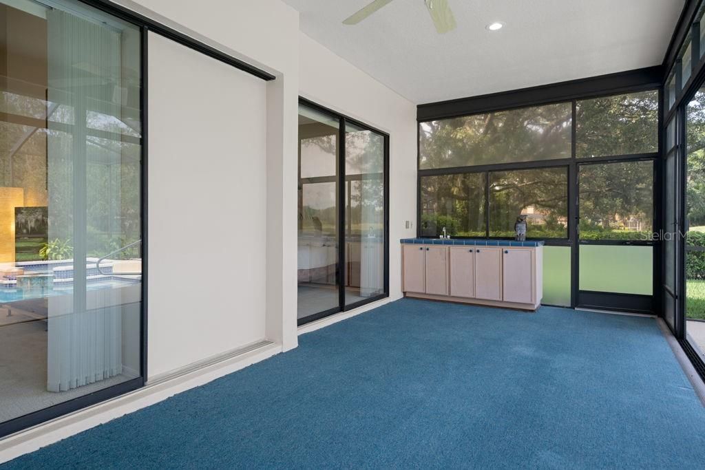 For Sale: $469,900 (3 beds, 3 baths, 2328 Square Feet)