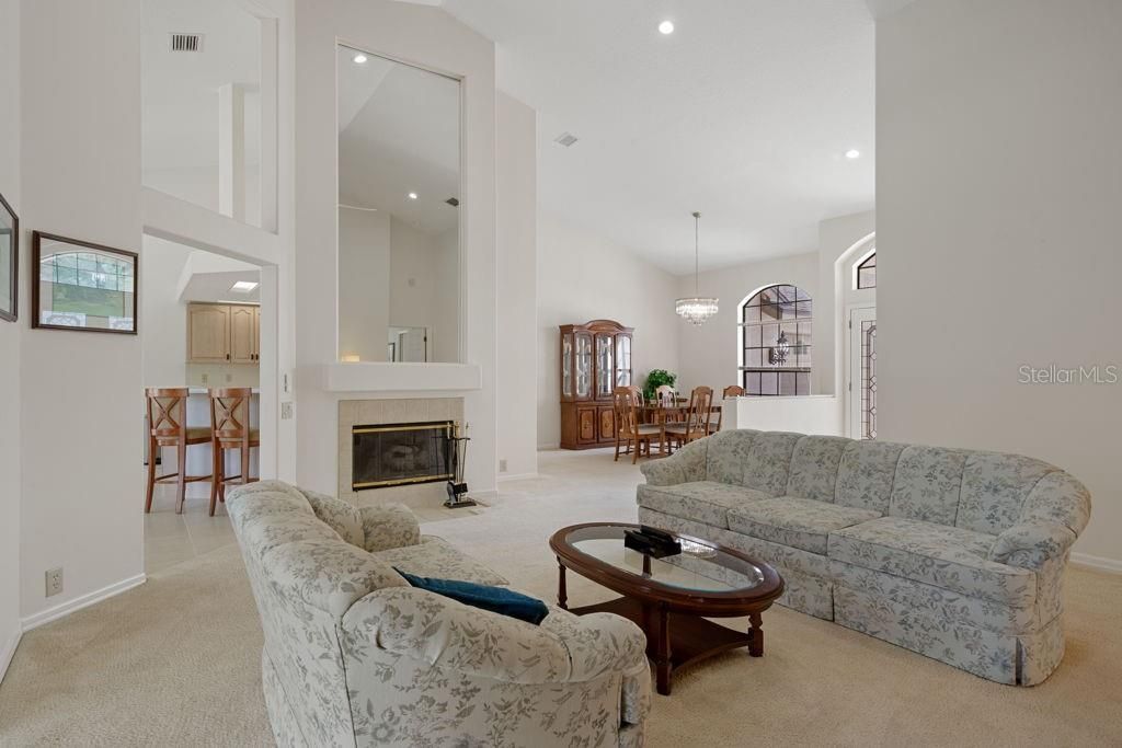 For Sale: $469,900 (3 beds, 3 baths, 2328 Square Feet)