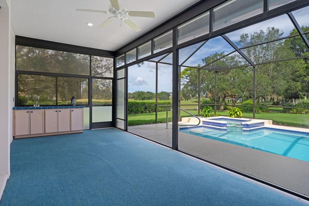 For Sale: $469,900 (3 beds, 3 baths, 2328 Square Feet)