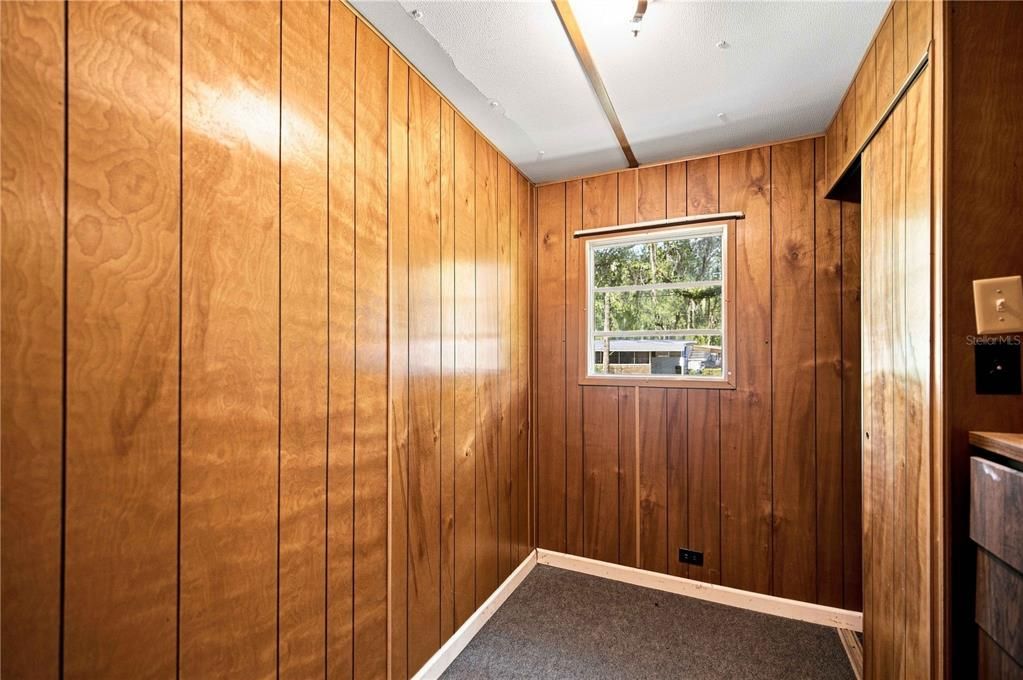 На продажу: $88,000 (3 спален, 1 ванн, 696 Квадратных фут)