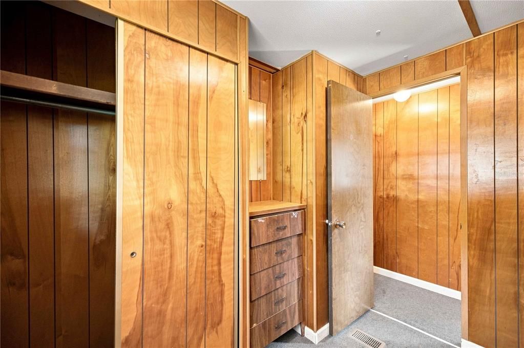 На продажу: $88,000 (3 спален, 1 ванн, 696 Квадратных фут)